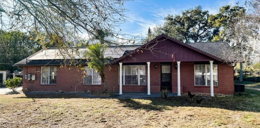 House in Orlando, Florida 4 bedrooms, 232.81 sq.m. № 2213976