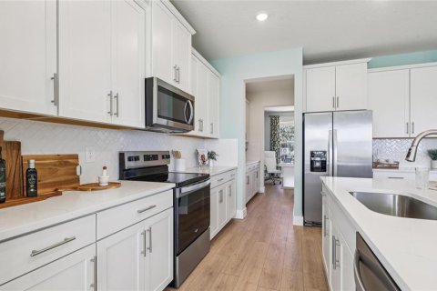 Casa en venta en Ocala, Florida, 4 dormitorios, 307.79 m2 № 2210219 - foto 7