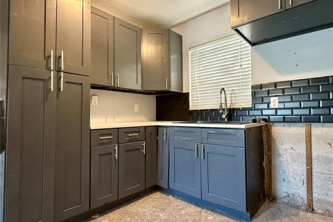 Casa en venta en Saint Petersburg, Florida, 3 dormitorios, 81.94 m2 № 1446027 - foto 9