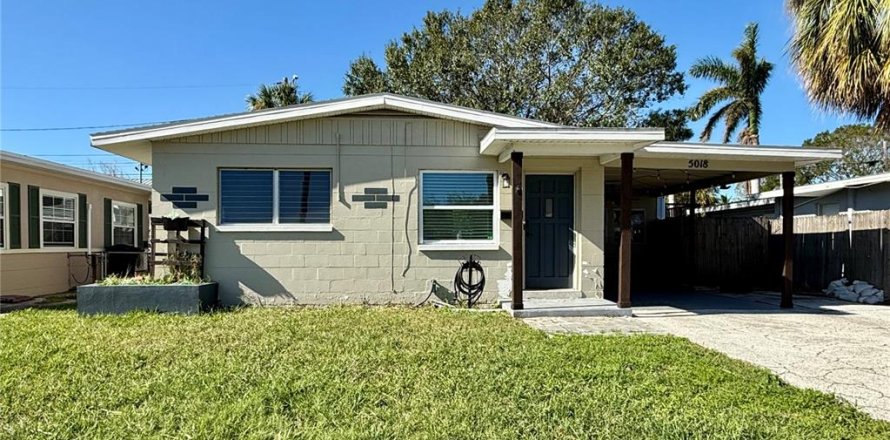 Casa en Saint Petersburg, Florida 3 dormitorios, 81.94 m2 № 1446027