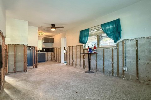 Casa en venta en Saint Petersburg, Florida, 3 dormitorios, 81.94 m2 № 1446027 - foto 5
