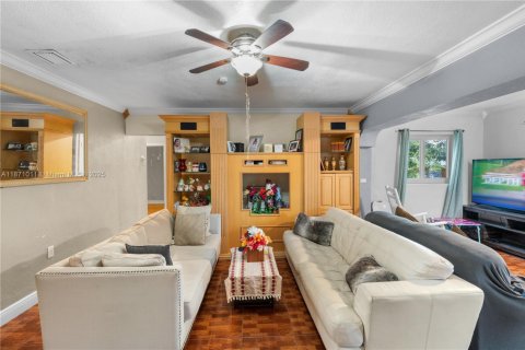 Купить виллу или дом в Майами, Флорида 4 спальни, 144.28м2, № 1923354 - фото 8