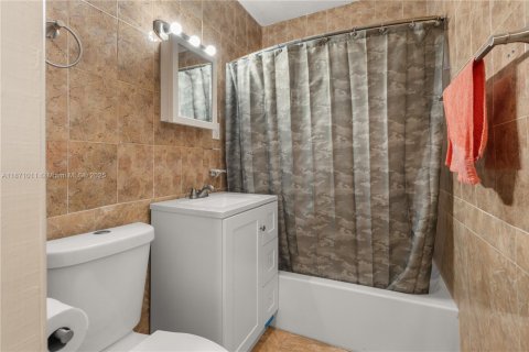 Купить виллу или дом в Майами, Флорида 4 спальни, 144.28м2, № 1923354 - фото 12