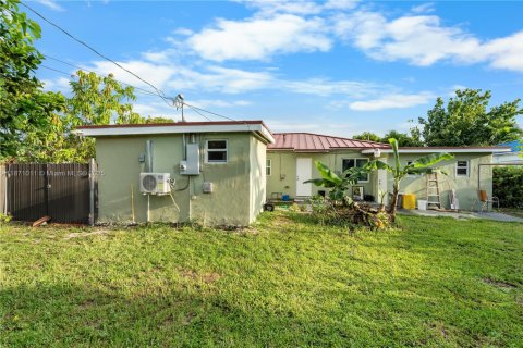 Купить виллу или дом в Майами, Флорида 4 спальни, 144.28м2, № 1923354 - фото 5