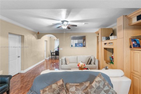 Купить виллу или дом в Майами, Флорида 4 спальни, 144.28м2, № 1923354 - фото 10