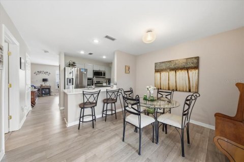 Condo in Pinellas Park, Florida, 2 bedrooms № 2200154 - photo 6