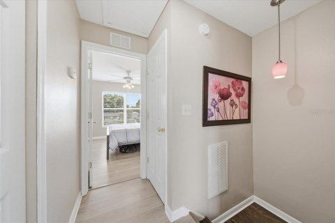 Condo in Pinellas Park, Florida, 2 bedrooms № 2200154 - photo 23