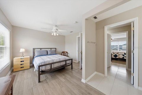 Condo in Pinellas Park, Florida, 2 bedrooms № 2200154 - photo 17