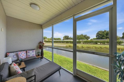 Condo in Pinellas Park, Florida, 2 bedrooms № 2200154 - photo 27