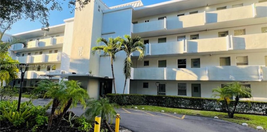 Condo in Miami, Florida, 1 bedroom  № 1951781