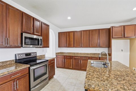 Casa en venta en Homestead, Florida, 4 dormitorios, 288.09 m2 № 1977175 - foto 20