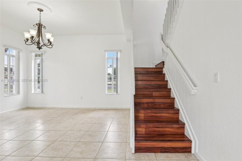 Casa en venta en Homestead, Florida, 4 dormitorios, 288.09 m2 № 1977175 - foto 10