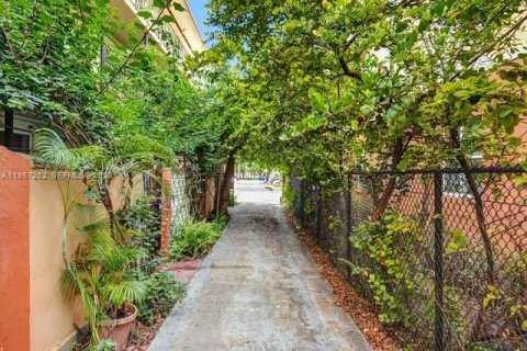 Apartamento en alquiler en Miami, Florida, 1 dormitorio, 46.45 m2 № 2011250 - foto 11