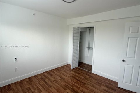 Apartamento en alquiler en Miami, Florida, 1 dormitorio, 46.45 m2 № 2011250 - foto 6