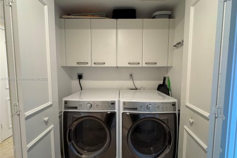 Copropriété à vendre à Fort Lauderdale, Floride: 3 chambres, 197.88 m2 № 1741971 - photo 25