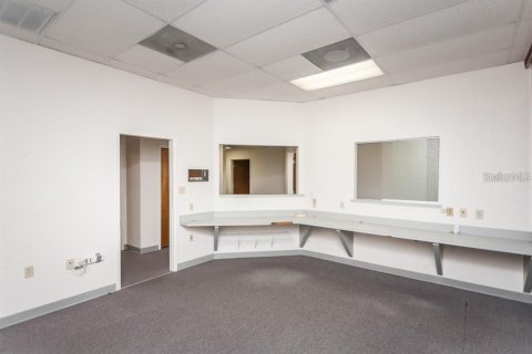 Propiedad comercial en venta en Hudson, Florida, 178.37 m2 № 1734104 - foto 11