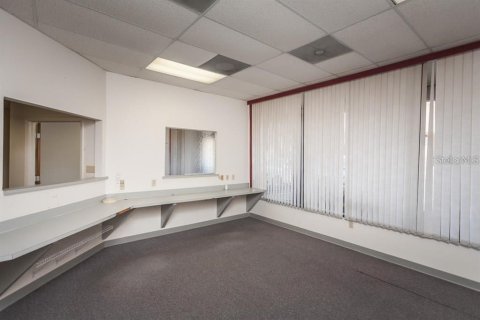 Propiedad comercial en venta en Hudson, Florida, 178.37 m2 № 1734104 - foto 12