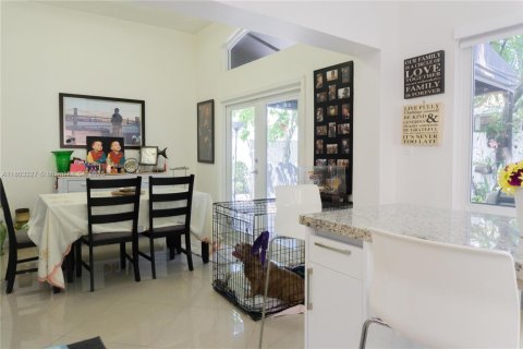 House in Miami Gardens, Florida 3 bedrooms, 157.19 sq.m. № 1864805 - photo 20