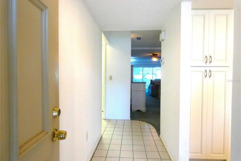 Condominio en venta en Port Richey, Florida, 2 dormitorios, 128.76 m2 № 1865880 - foto 9