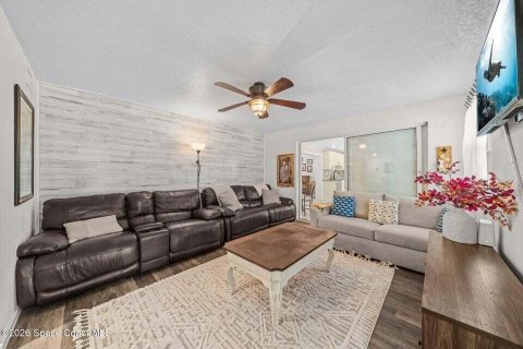 House in Indian Harbour Beach, Florida 4 bedrooms, 200.67 sq.m. № 2260347 - photo 26