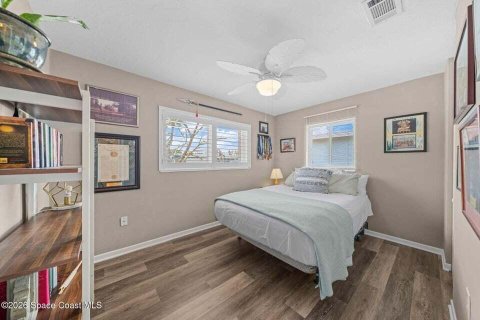 House in Indian Harbour Beach, Florida 4 bedrooms, 200.67 sq.m. № 2260347 - photo 5