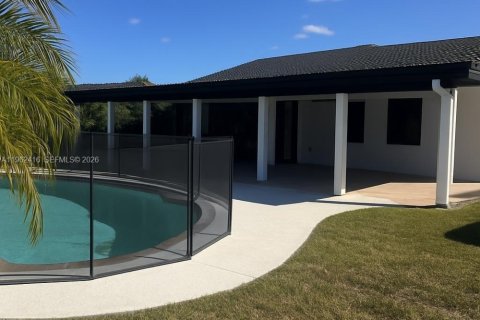 Villa ou maison à vendre à Miami, Floride: 3 chambres, 158.58 m2 № 2024925 - photo 4