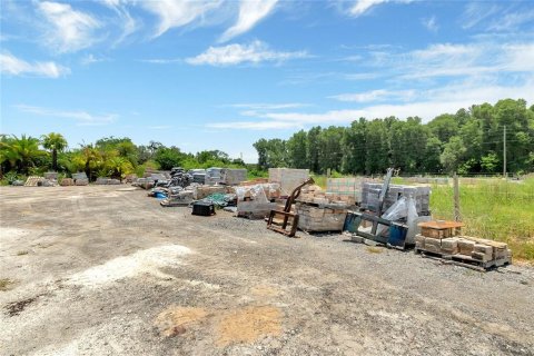 Commercial property in Yalaha, Florida № 1122330 - photo 21