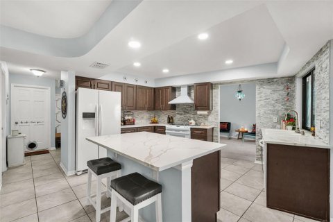 Villa ou maison à vendre à Valrico, Floride: 3 chambres, 182.37 m2 № 2213157 - photo 5