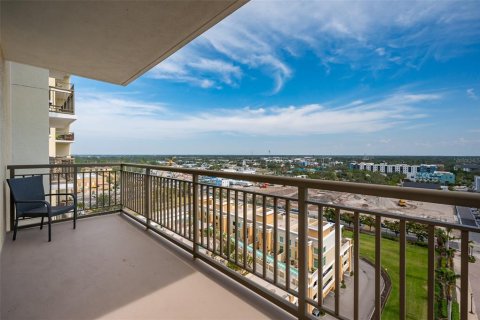 Condo in Sarasota, Florida, 2 bedrooms  № 1557579 - photo 29