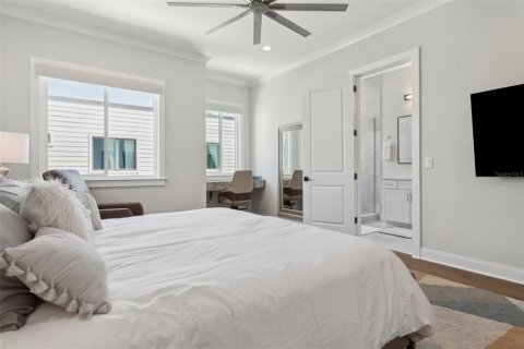 Townhouse in Tampa, Florida 3 bedrooms, 226.03 sq.m. № 1543334 - photo 18