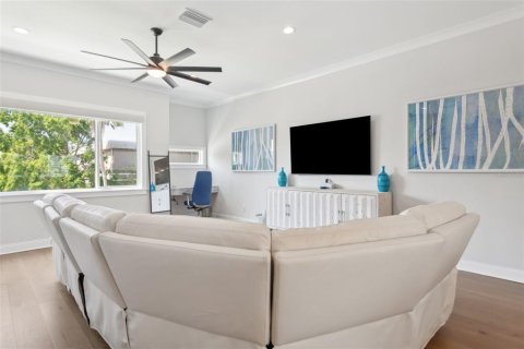 Townhouse in Tampa, Florida 3 bedrooms, 226.03 sq.m. № 1543334 - photo 5