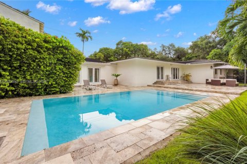Villa ou maison à Coral Gables, Floride 6 chambres, 407.47 m2 № 2401559