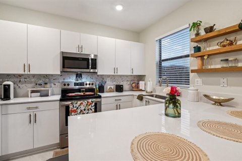 Townhouse in Cutler Bay, Florida 3 bedrooms, 124.02 sq.m. № 1768830 - photo 28