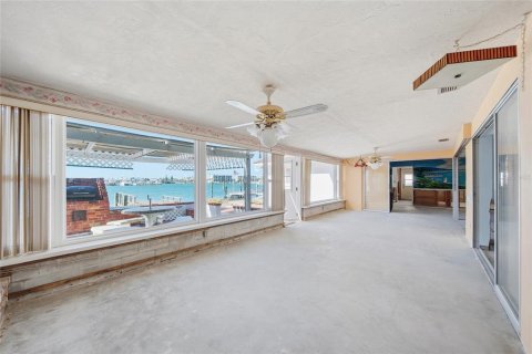 Land in Treasure Island, Florida № 2111041 - photo 7
