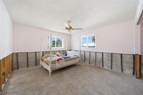 Land in Treasure Island, Florida № 2111041 - photo 9