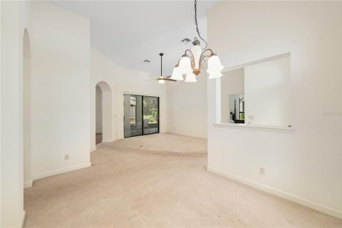 Villa ou maison à vendre à Mount Dora, Floride: 3 chambres, 197.32 m2 № 2237387 - photo 13