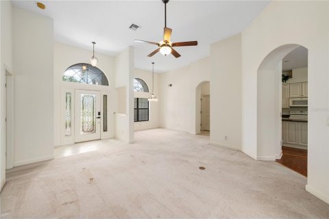 Villa ou maison à vendre à Mount Dora, Floride: 3 chambres, 197.32 m2 № 2237387 - photo 8
