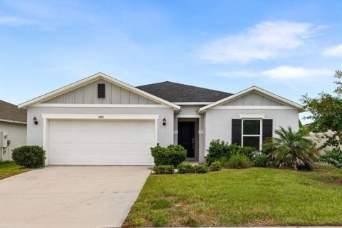 House in Winter Haven, Florida 4 bedrooms, 184.78 sq.m. № 2310148