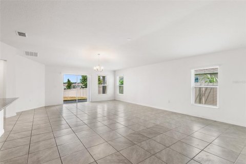 Villa ou maison à vendre à Winter Haven, Floride: 4 chambres, 184.23 m2 № 2310148 - photo 11
