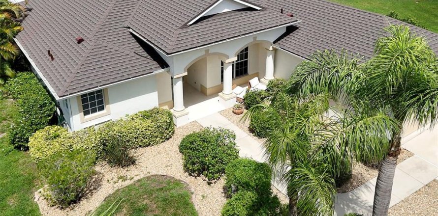 Casa en Englewood, Florida 3 dormitorios, 207.08 m2 № 2104713