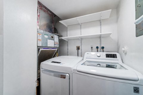 Купить кондоминиум в Корал-Спрингс, Флорида 3 комнаты, 126.35м2, № 2240474 - фото 20