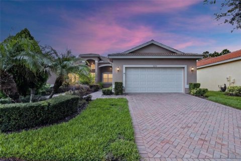 House in Wimauma, Florida 2 bedrooms, 119.94 sq.m. № 2277866
