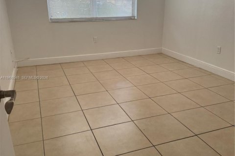 Copropriété à louer à North Miami, Floride: 1 chambre, 66.33 m2 № 2031599 - photo 12
