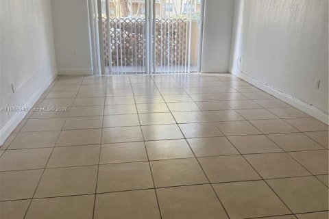 Copropriété à louer à North Miami, Floride: 1 chambre, 66.33 m2 № 2031599 - photo 7