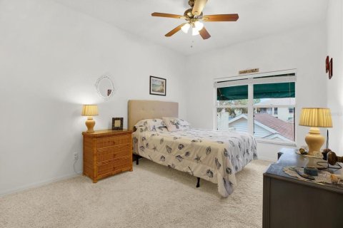 Condo in Saint Petersburg, Florida, 3 bedrooms  № 1734581 - photo 14
