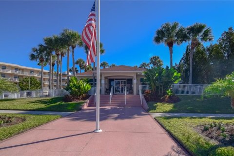 Condo in Saint Petersburg, Florida, 3 bedrooms  № 1734581 - photo 22