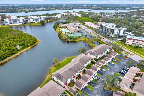 Condo in Saint Petersburg, Florida, 3 bedrooms  № 1734581 - photo 3