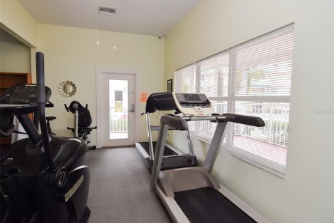 Condo in Saint Petersburg, Florida, 3 bedrooms  № 1734581 - photo 25
