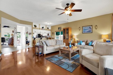 Condo in Saint Petersburg, Florida, 3 bedrooms  № 1734581 - photo 6