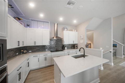 Condo in Sarasota, Florida, 3 bedrooms № 2198309 - photo 3